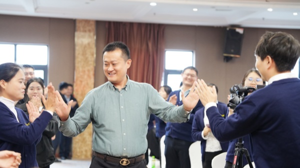 易視界2025年9月嘉獎(jiǎng)會(huì)暨10月啟動(dòng)大會(huì)精彩圖集