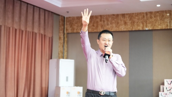 易視界2025年10月嘉獎(jiǎng)會暨11月啟動大會精彩瞬間