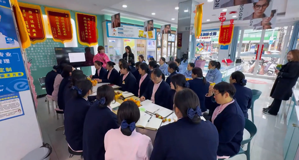 易視界服務(wù)一線行：以專業(yè)深耕市場，用奮斗賦能未來